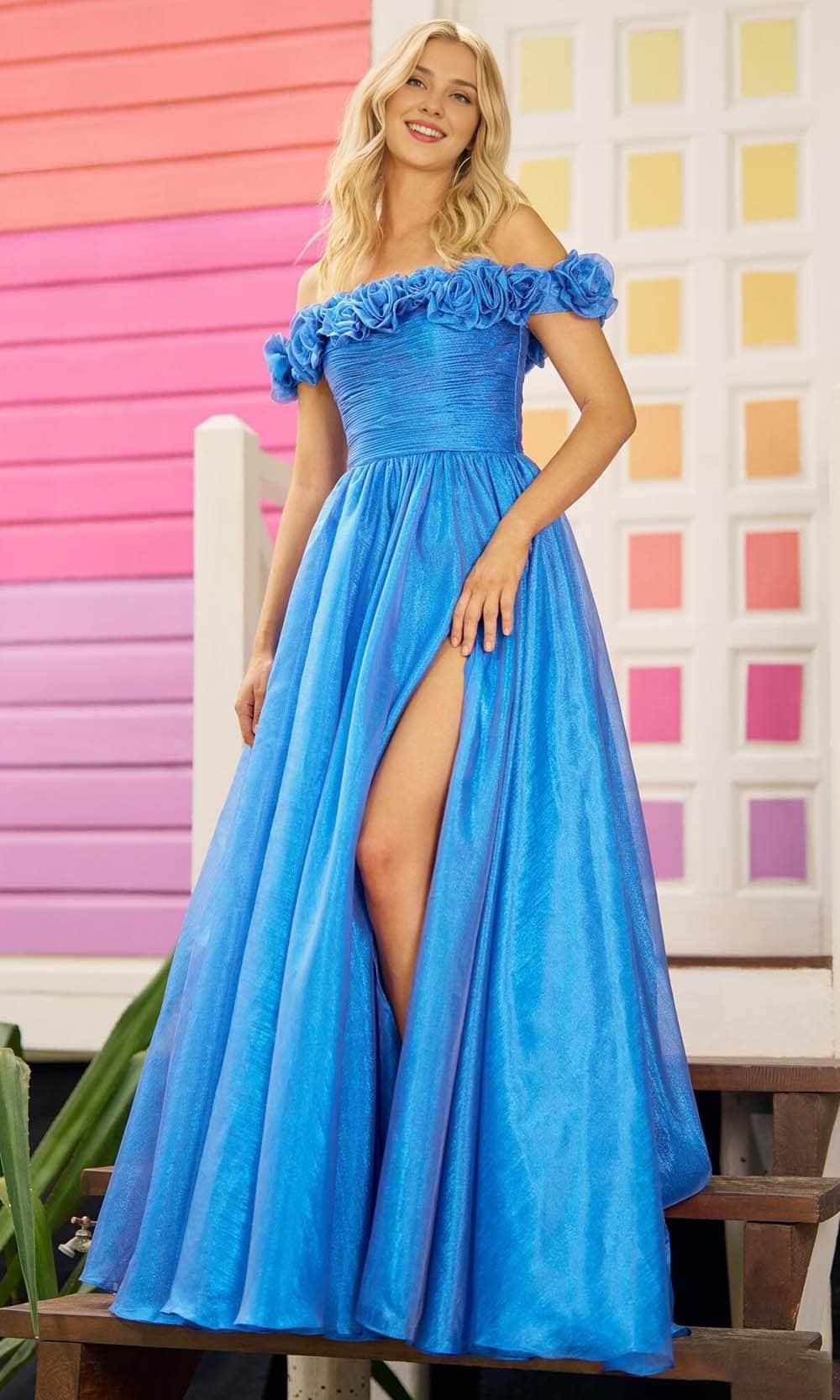 Robe de bal longue plissée, sans manches, épaules dénudées, coupe trapèze, longueur au sol, fente scintillante / Robe de bal en magasin